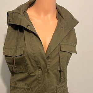Love Tree Khaki Women's Sleeveless Vest